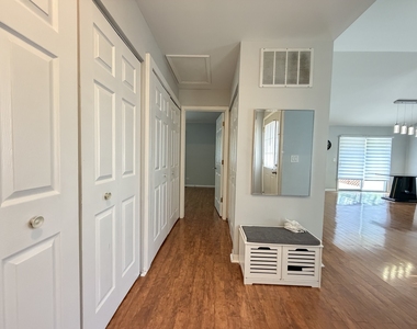 1900 Stanford Drive - Photo Thumbnail 3