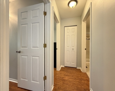 1900 Stanford Drive - Photo Thumbnail 6