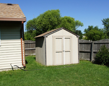 1900 Stanford Drive - Photo Thumbnail 1