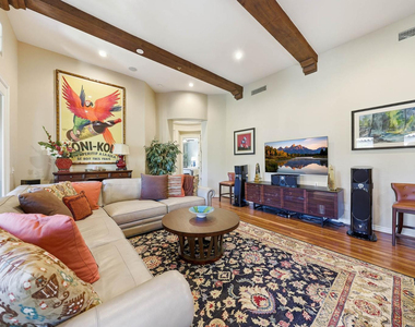 8891 E Mountain Spring Road - Photo Thumbnail 6