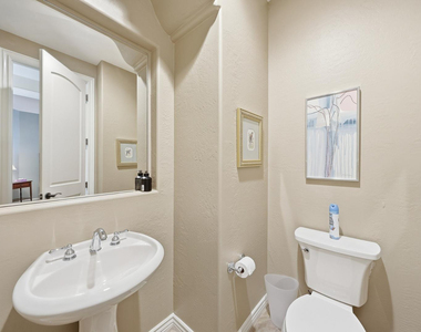 8891 E Mountain Spring Road - Photo Thumbnail 23