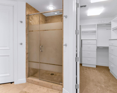 7181 E Camelback Road - Photo Thumbnail 26
