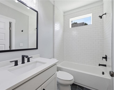 254 Lamon Avenue Se - Photo Thumbnail 16