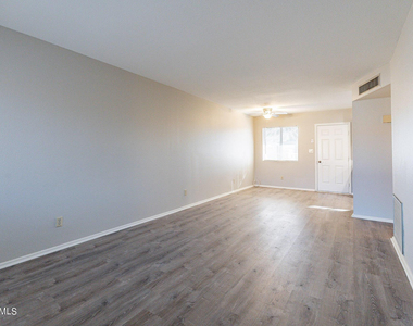 6407 E Butte - Photo Thumbnail 12