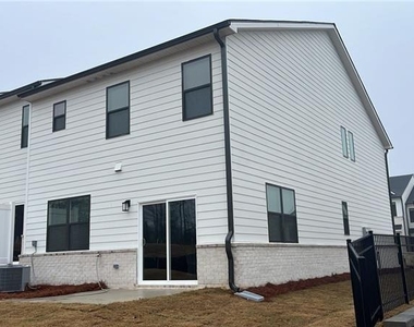 1931 Westwind Street - Photo Thumbnail 30