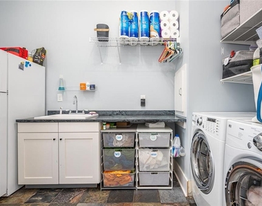 123 Ansley Street - Photo Thumbnail 30