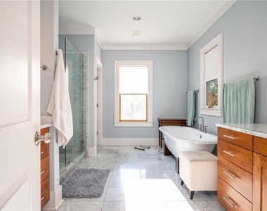 123 Ansley Street - Photo Thumbnail 49