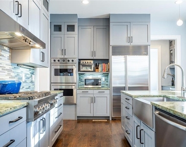 123 Ansley Street - Photo Thumbnail 21