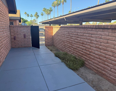 2527 S Maple Avenue - Photo Thumbnail 23