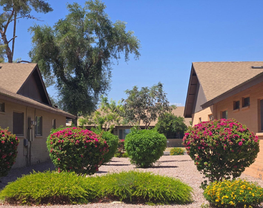 2527 S Maple Avenue - Photo Thumbnail 30