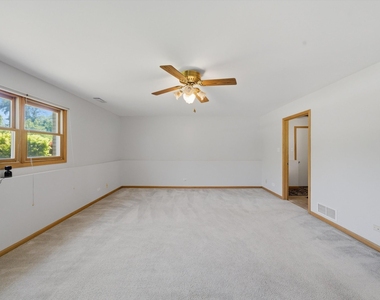 752 Rosanne Street - Photo Thumbnail 19