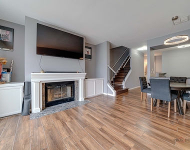 1357 S Candlestick Way - Photo Thumbnail 13