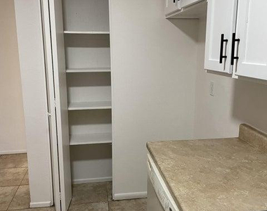 1242 W Carla Vista Drive - Photo Thumbnail 5