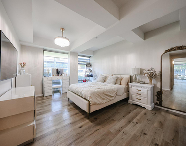 7137 E Rancho Vista Drive - Photo Thumbnail 10