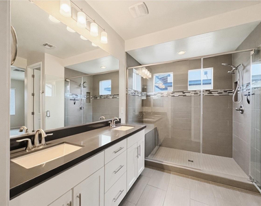 2345 W Gloria Lane - Photo Thumbnail 20