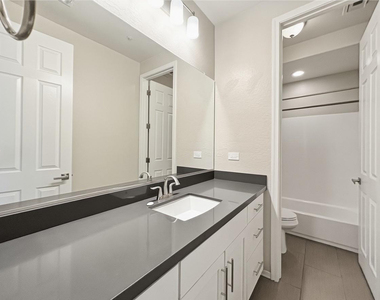 2345 W Gloria Lane - Photo Thumbnail 26