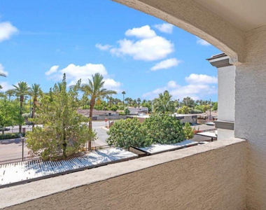 3302 N 7th Street - Photo Thumbnail 9