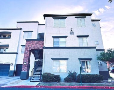 3302 N 7th - Photo Thumbnail 21
