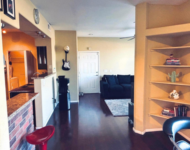 3302 N 7th Street - Photo Thumbnail 7