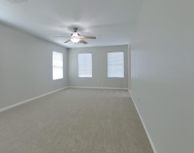 12532 W Hummingbird Terrace - Photo Thumbnail 5