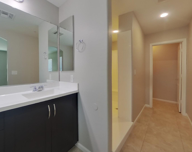 12532 W Hummingbird Terrace - Photo Thumbnail 8