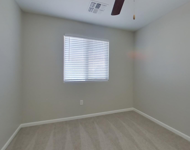 12532 W Hummingbird Terrace - Photo Thumbnail 10