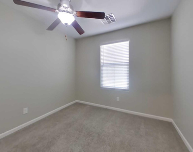 12588 W Via Dona Road - Photo Thumbnail 11