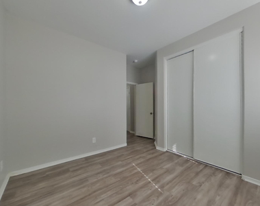 15441 W Cameron Drive - Photo Thumbnail 11