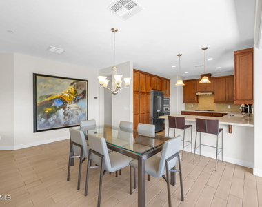 10260 E White Feather Lane - Photo Thumbnail 21