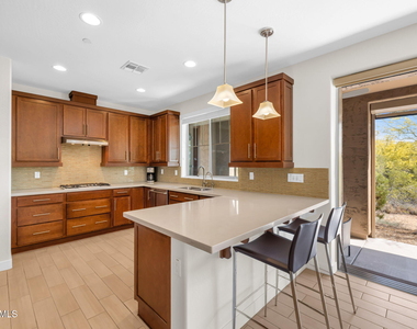 10260 E White Feather Lane - Photo Thumbnail 14
