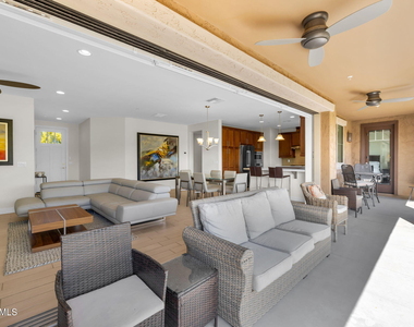 10260 E White Feather Lane - Photo Thumbnail 7