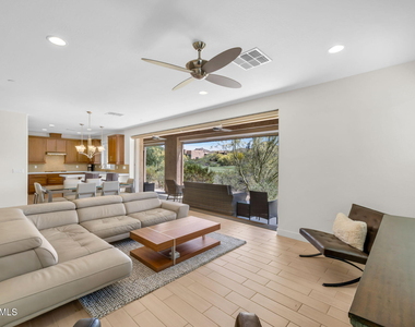 10260 E White Feather Lane - Photo Thumbnail 20