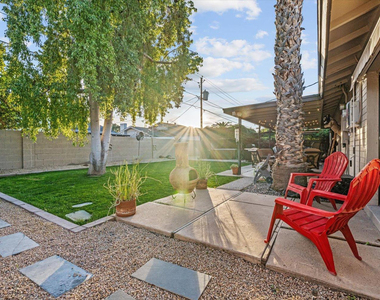 8543 E Jackrabbit Road - Photo Thumbnail 28