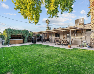 8543 E Jackrabbit Road - Photo Thumbnail 26