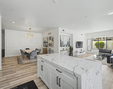 7300 E Earll Drive - Photo Thumbnail 10