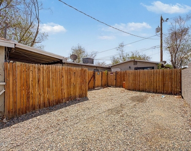 2135 W Hadley Street - Photo Thumbnail 9