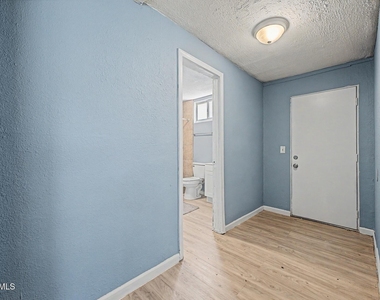 2135 W Hadley Street - Photo Thumbnail 26