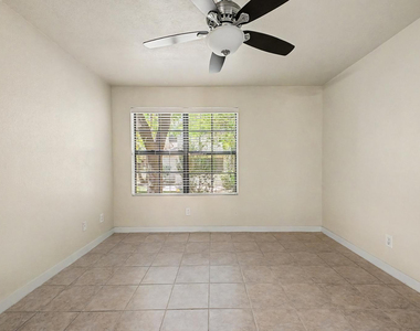 6885 E Cochise Road - Photo Thumbnail 12