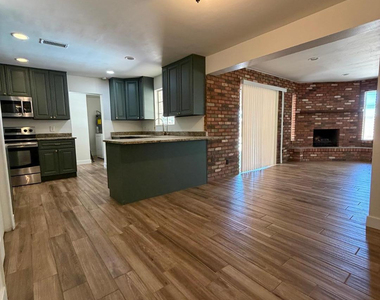 1418 E Williams Street - Photo Thumbnail 9