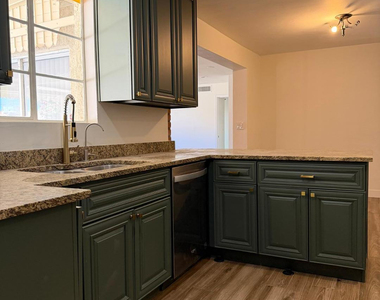 1418 E Williams Street - Photo Thumbnail 12