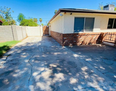 1418 E Williams Street - Photo Thumbnail 3