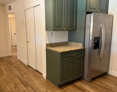 1418 E Williams Street - Photo Thumbnail 11