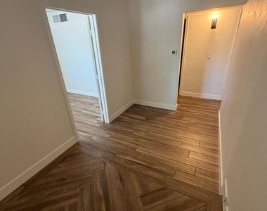 1418 E Williams Street - Photo Thumbnail 4