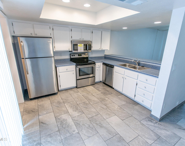 19601 N 7th Street - Photo Thumbnail 7