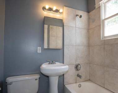 139 N 11th Avenue - Photo Thumbnail 9