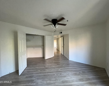 1287 N Alma School Road - Photo Thumbnail 3