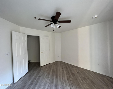 1287 N Alma School Road - Photo Thumbnail 5