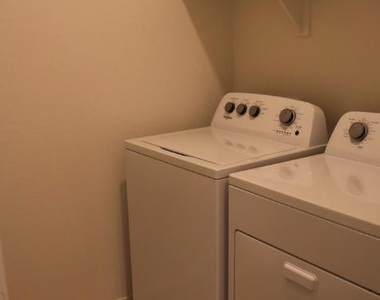 21144 W Cypress - Photo Thumbnail 7