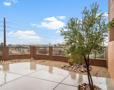 1 Northridge Circle - Photo Thumbnail 8