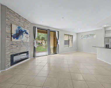 705 W Queen Creek Road - Photo Thumbnail 5